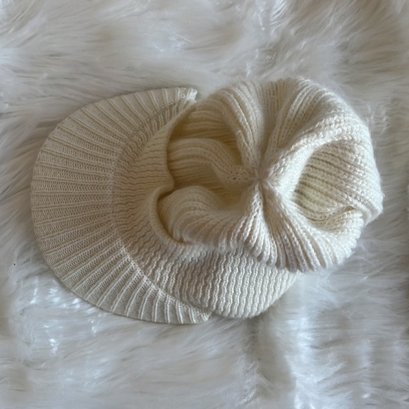 Charter Club knit newsboy hat - Picture 9 of 10